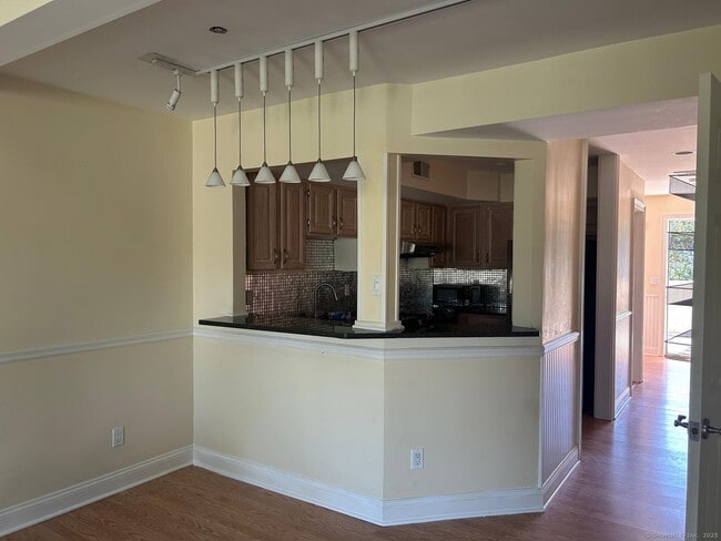 Photo - 666 Main Ave Unit A5