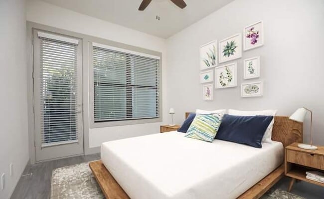 Photo - 1 bedroom in Houston TX 77006 Unit 1292