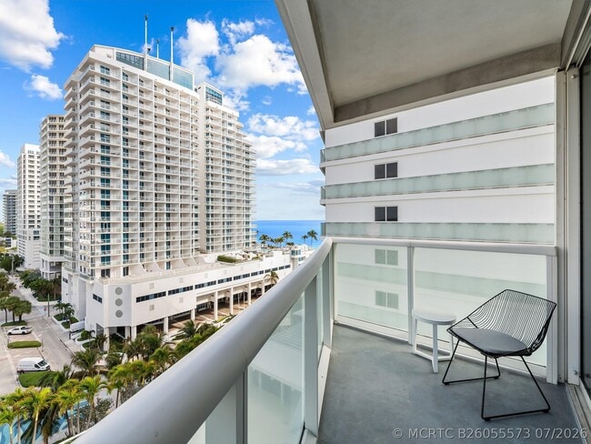 Building Photo - 3101 Bayshore Dr Unit 1008