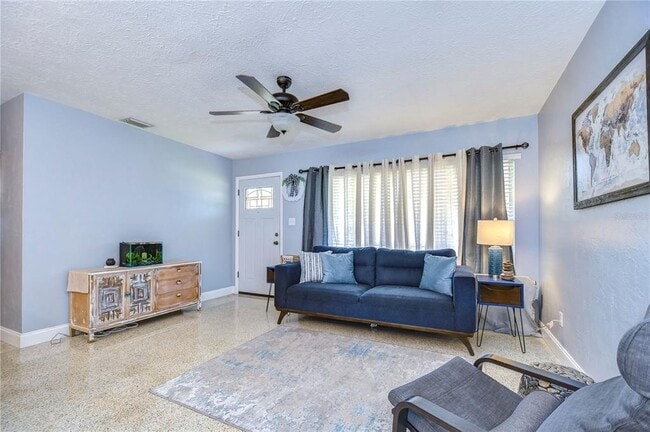 Photo - 5635 24th Ave N