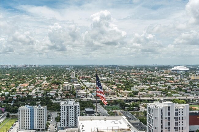 Photo - 55 SW 9th St Unit 3606