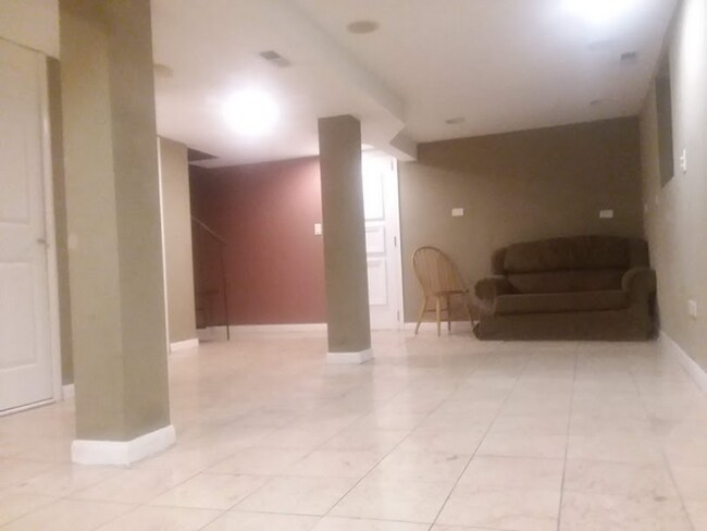 Photo - 3849 W School St Unit 1