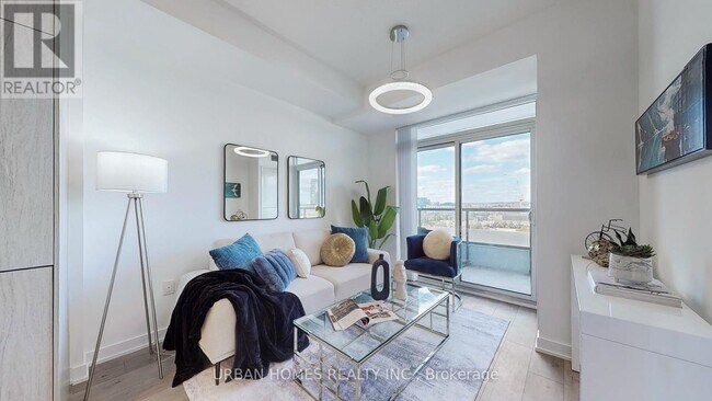 Photo - 38 Honeycrisp Cres Unit 818