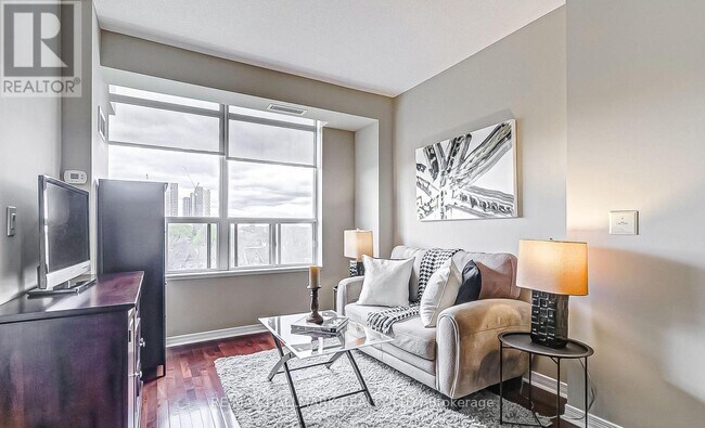 Photo - 736 Spadina Ave. Unité 506