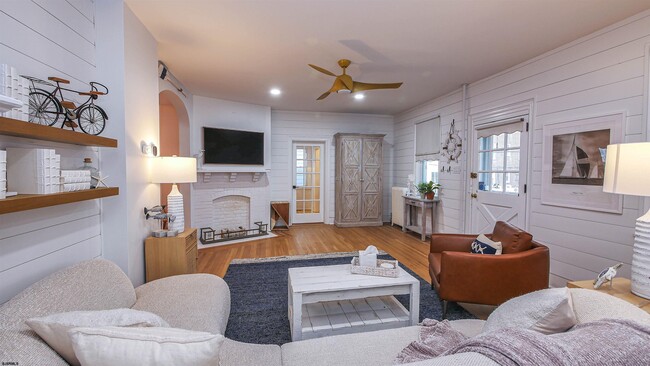 Photo - 21 S Vassar Square