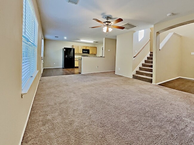 Building Photo - 9211 Shaded Pines Dr