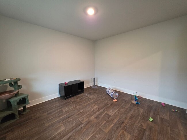 1219 Inner Banks Ln