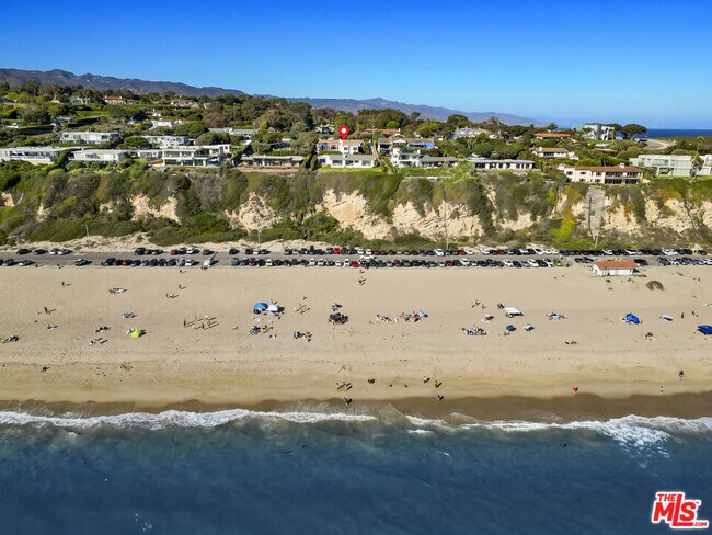 Photo - 7335 Birdview Ave