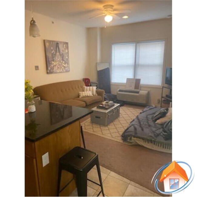 Photo - The Hamilton