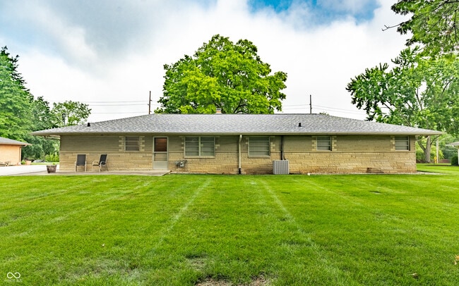8071 Allisonville Rd