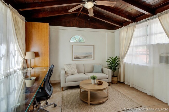 Photo - 1136-1138 NE 17th Way Unit 1-2