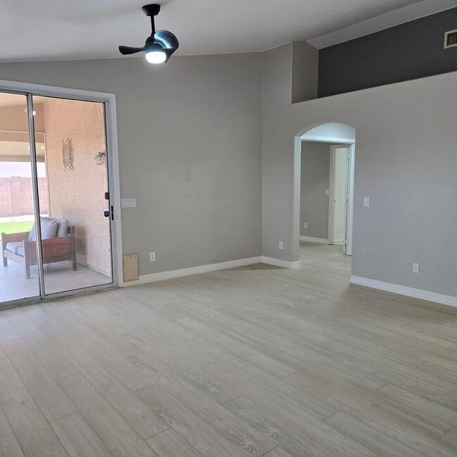 Photo - 2 Bedroom 2 Bath in Coyote Lakes