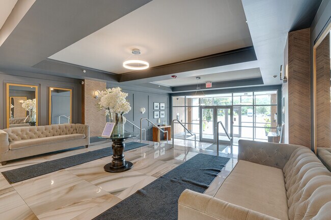 Photo - 8302 Islington Ave.