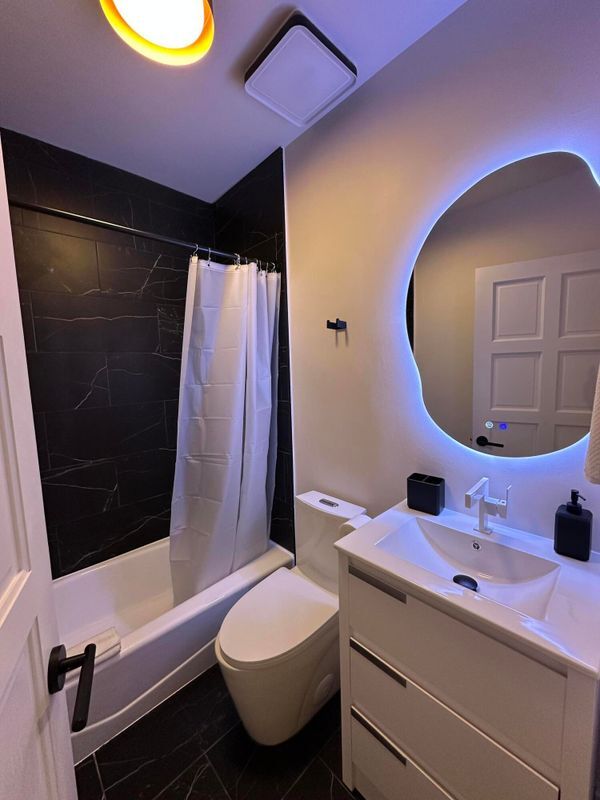 Photo - 516 Royal Plaza Dr