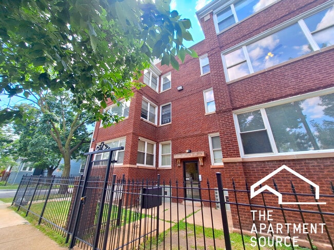 Photo - 5606 W Thomas St Condo Unit 1