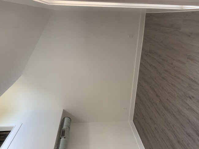 Photo - Pointe Six52