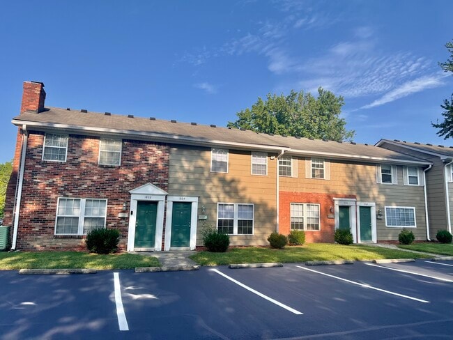 Townhomes - Glenview Apartments