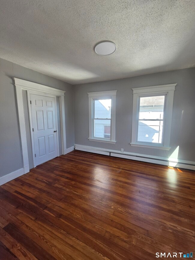 46 Plaza Ave Unit 2