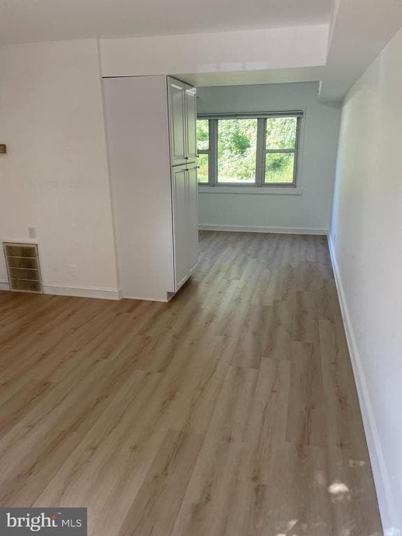 Photo - 26 S Monroe Rd