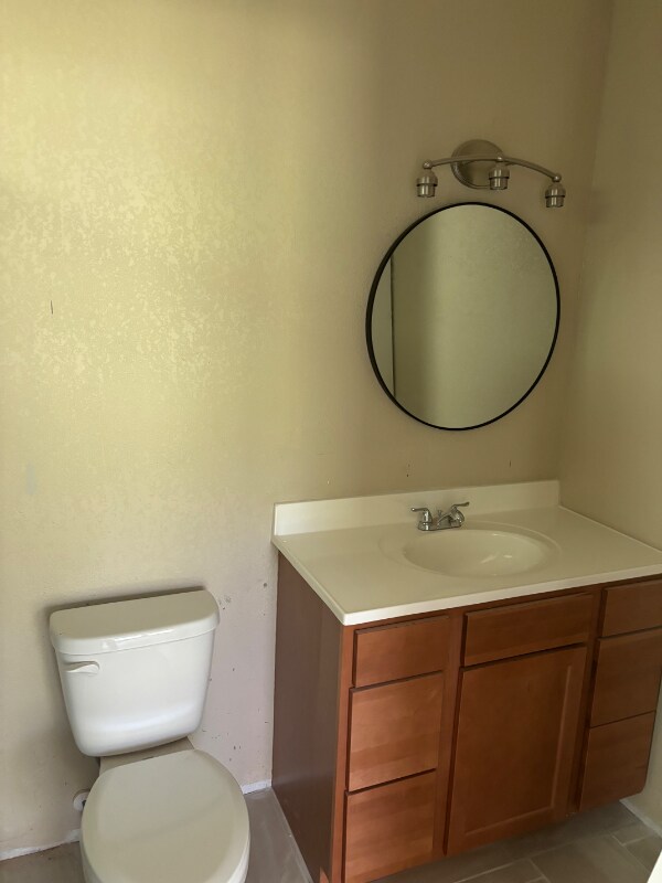 Photo - 660 Wingate St