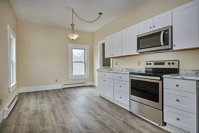 Photo - 240 State St