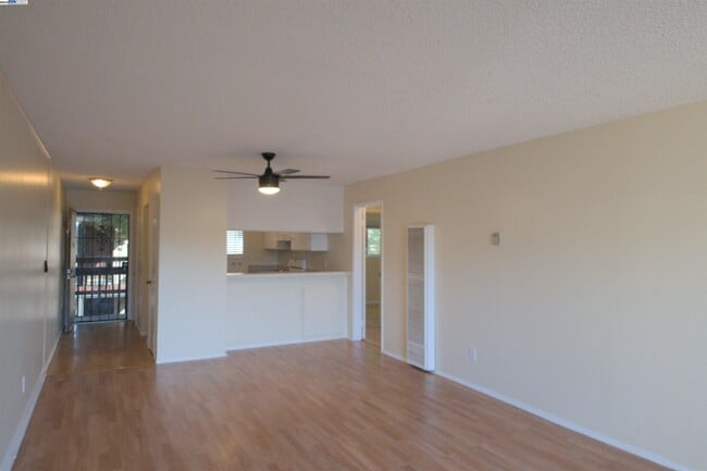 Photo - 1060 Oak Grove Rd Unit 71