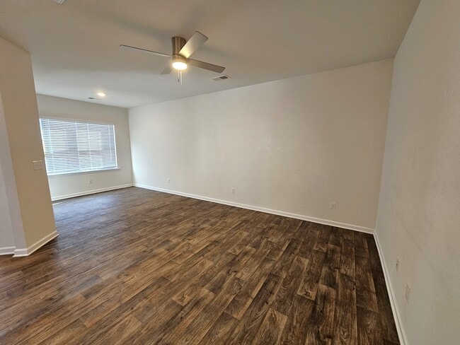 Photo - 211 Belmar Rd