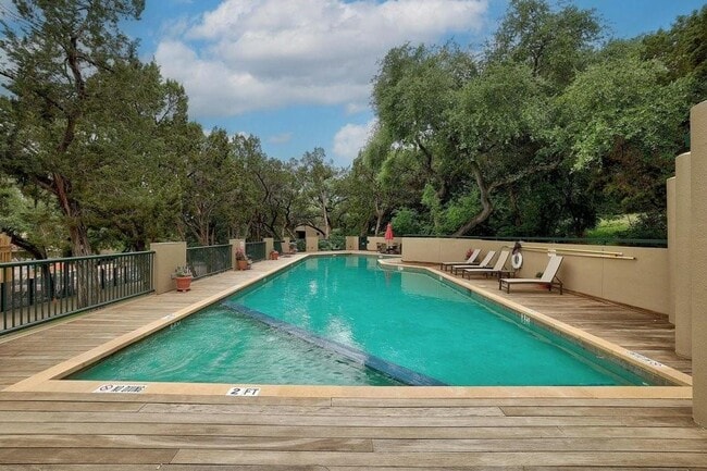 Building Photo - 1735 Spyglass Dr Unit 115