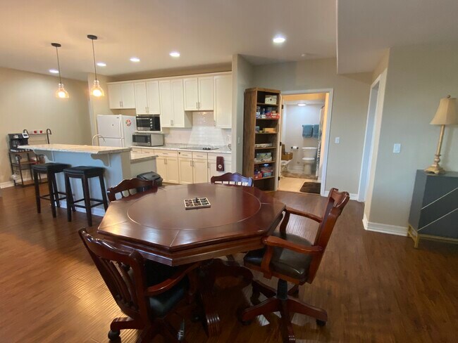 220 Eagle Pines Dr Unit 220 Eagle Pines Basement Apartment