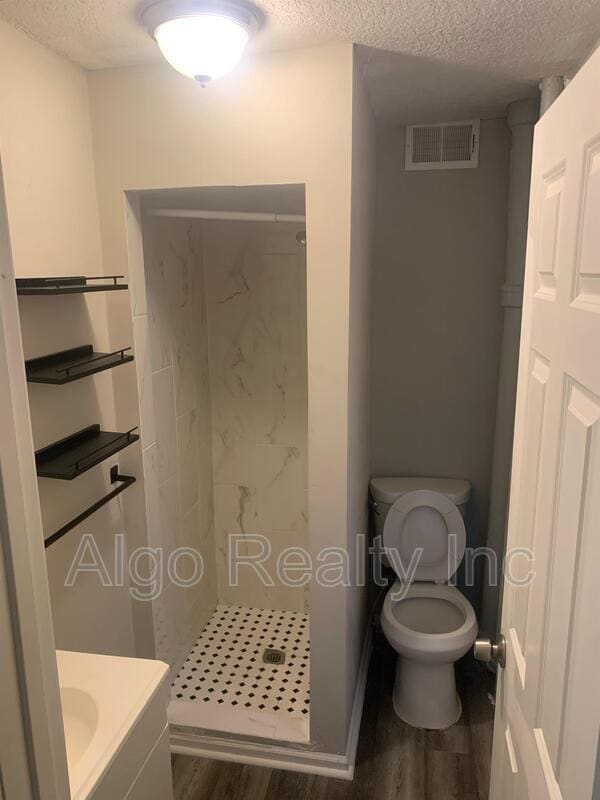 Photo - 347 24th Ave NE