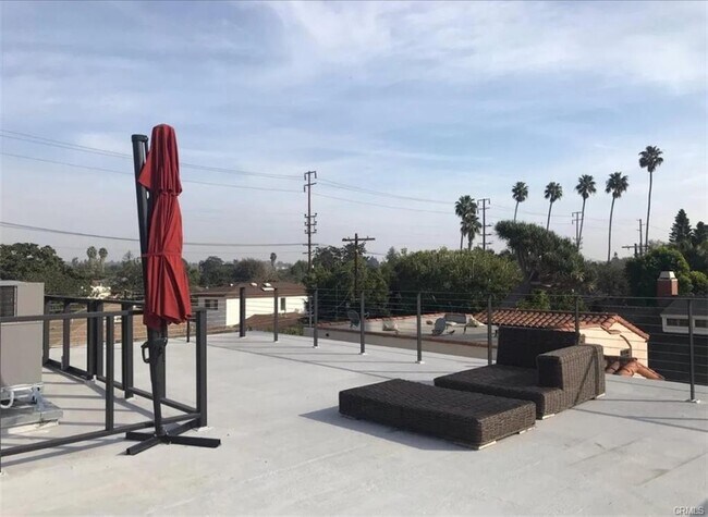 Photo - 2538 Tilden Ave