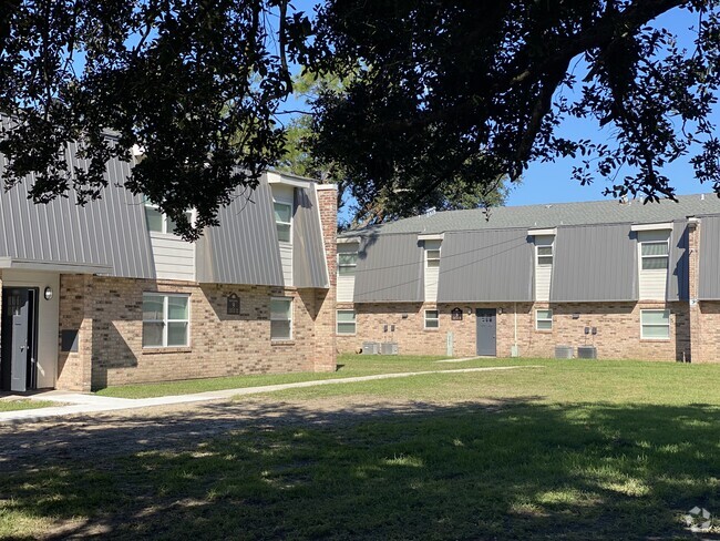 Building Photo - Renaissance Oaks Rental