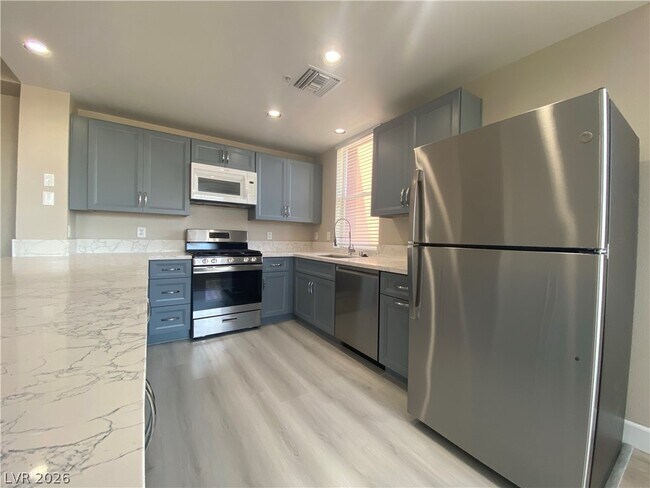 79 E Agate Ave Unit 207