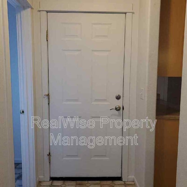 Photo - 2436 SW 23rd St