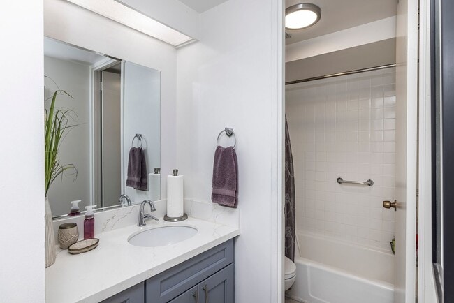 Photo - Harbor Square Condo Unit 7D