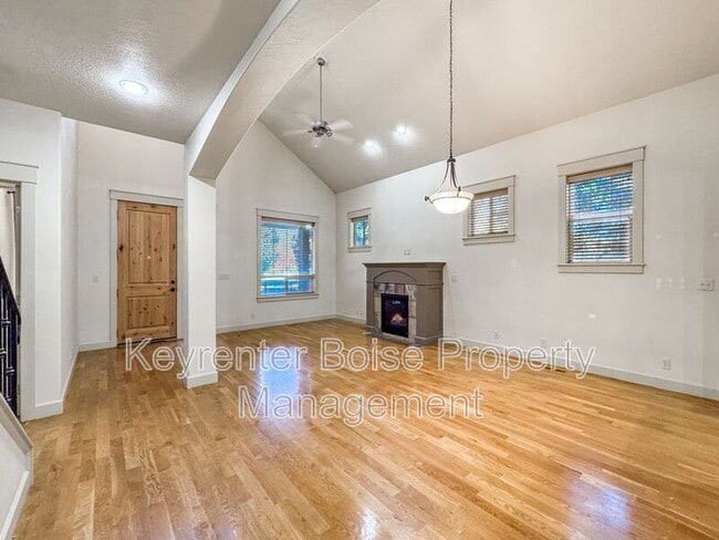 Photo - 7301 W Baron Ln