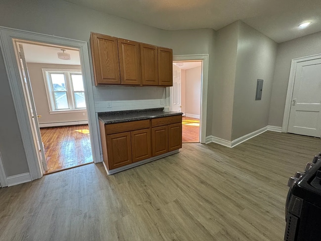 Photo - 576 S 11th St