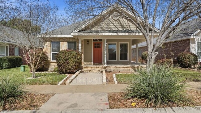 Building Photo - 1623 Hanz Dr