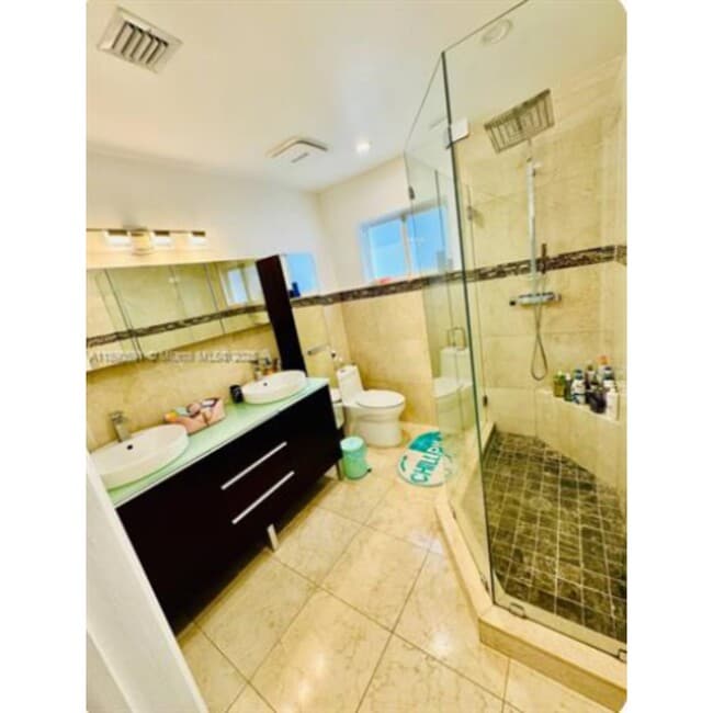 Photo - 9240 Byron Ave