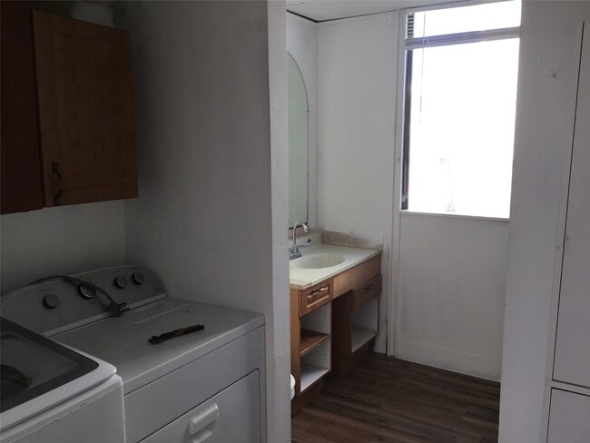 Photo - 1404 E Bayshore Dr