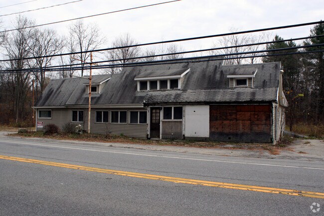 Photo - 2040 Route 44