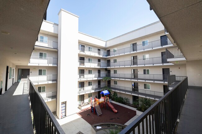 Bonnie Brae Apartments