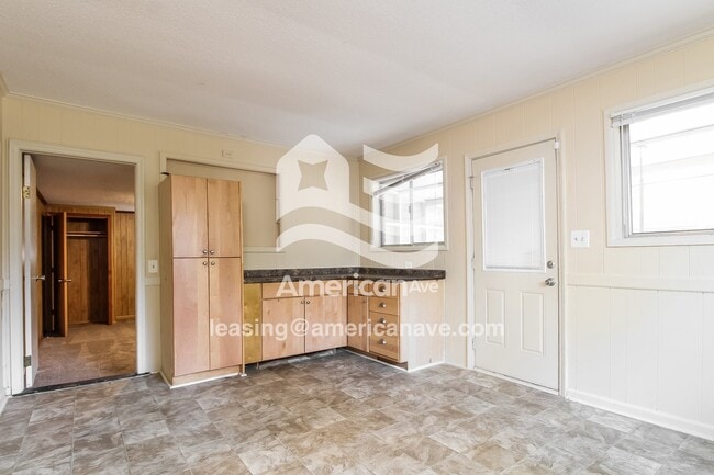 Photo - 2713 Marling Dr