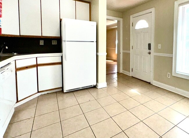 Photo - 707 Congress St