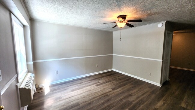 Photo - 3401 Hazelwood Ln Unit Apt 1