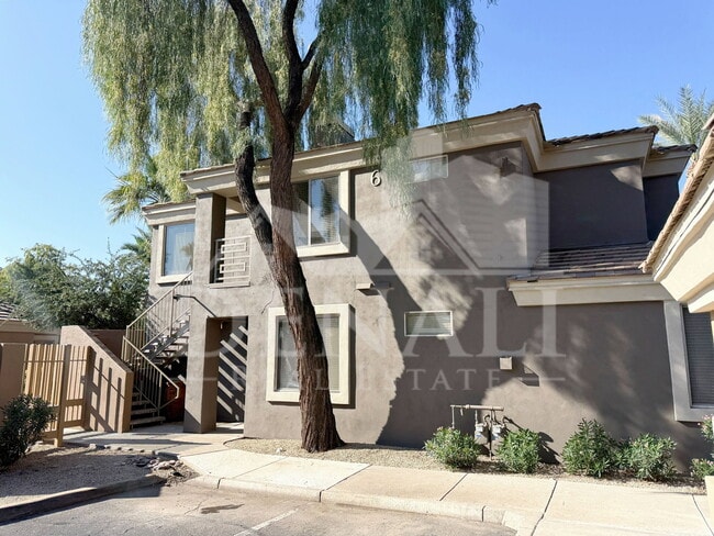 Building Photo - 4848 N 36th St Unit 221