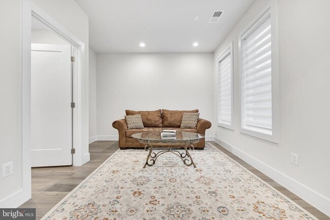 Photo - 147 Prairie Ln