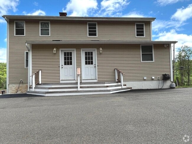 Building Photo - 1100 N High St Rental