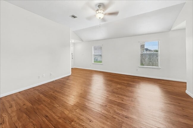 Building Photo - 3934 Hawthorn Glen Ct