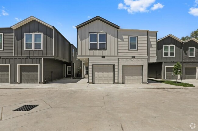 Building Photo - 13507 Axel Ln Rental